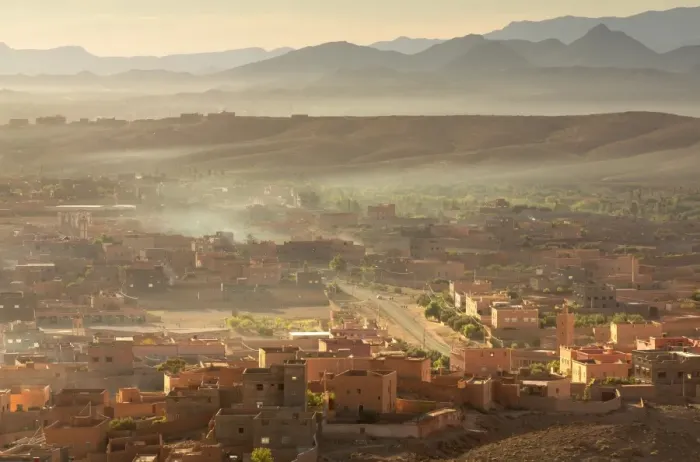 Framed Print : Early morning view over the town of Tinerhir, south of the Todra Gorge, Morocco, North Africa Framed Print : Early morning view over the town of Tinerhir, south of the Todra Gorge, Morocco, North Africa