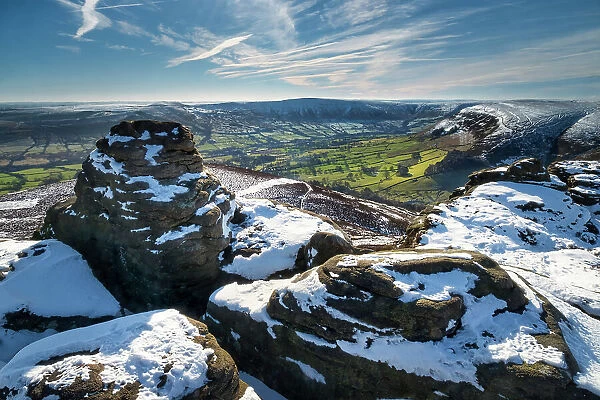 The Edale Valley from Ringing Roger rock formation in winter, Kinder Scout, Peak District National Park, Derbyshire, England, United Kingdom, Europe