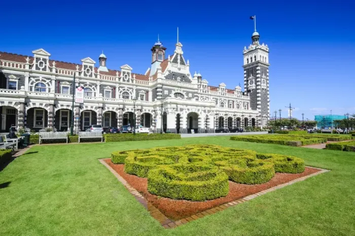 Framed Print : Edwardian railway station, Dunedin, Otago, South Island, New Zealand, Pacific Framed Print : Edwardian railway station, Dunedin, Otago, South Island, New Zealand, Pacific