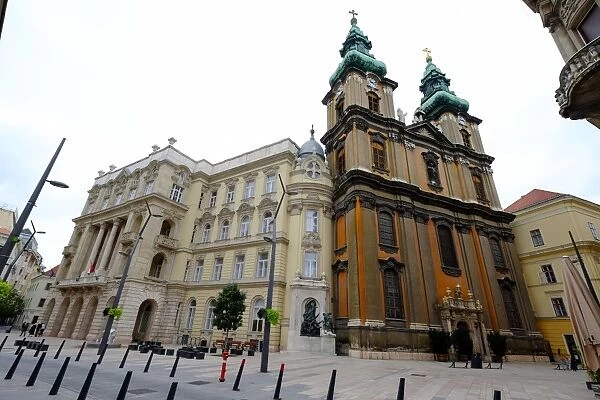 Egyetemi Templom (University Church), Budapest, Hungary, Europe