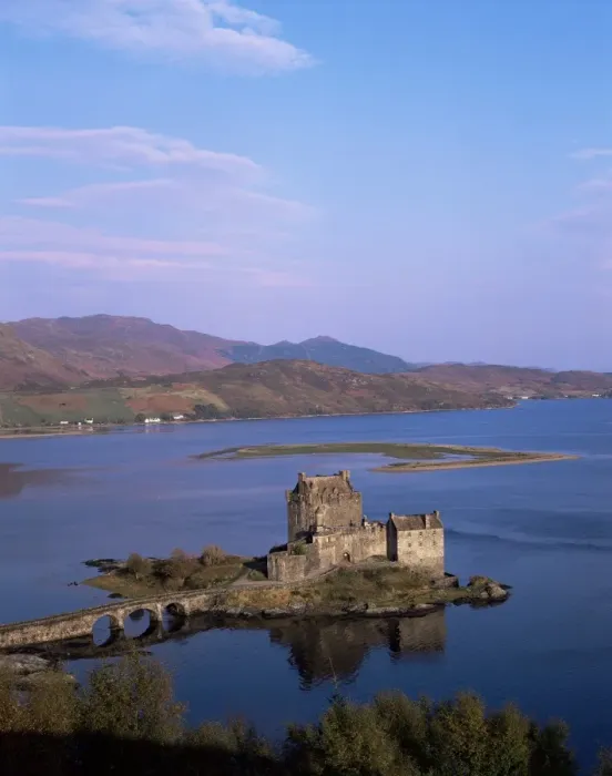 Framed Print : Eilean Donan Castle and Loch Duich Framed Print : Eilean Donan Castle and Loch Duich