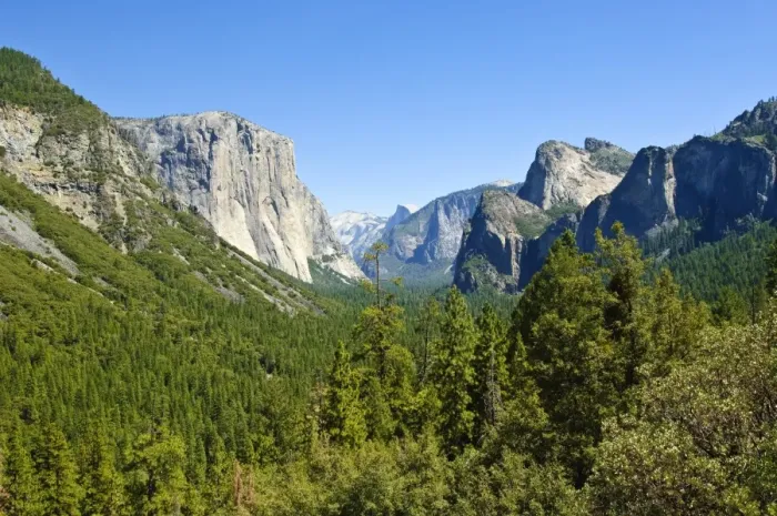 Framed Print : El Capitan and Yosemite Valley, Yosemite National Park, UNESCO World Heritage Site Framed Print : El Capitan and Yosemite Valley, Yosemite National Park, UNESCO World Heritage Site