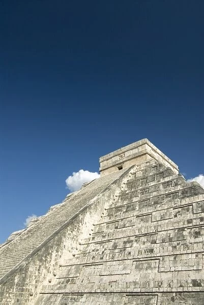 El Castillo (Pyramid of Kukulcan), Chichen Itza, UNESCO World Heritage Site