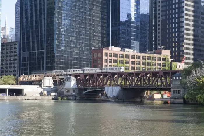 Framed Print : El train crossing Lake Street Bridge over the Chicago River, The Loop, Chicago, Illinois, United States of America, North America Framed Print : El train crossing Lake Street Bridge over the Chicago River, The Loop, Chicago, Illinois, United States of America, North America