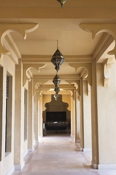 Elegant Moorish architecture, the Madinat Jumeirah Hotel, Jumeirah Beach