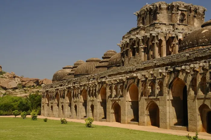 Framed Print : Elephant Stables, Hampi, UNESCO World Heritage Site, Karnataka, India, Asia Framed Print : Elephant Stables, Hampi, UNESCO World Heritage Site, Karnataka, India, Asia