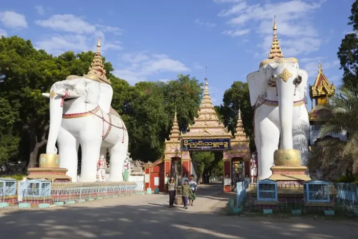 Framed Print : Elephant statues at entrance to the Thanboddhay Paya (pagoda), near Monywa, Monywa Region, Myanmar (Burma), Asia Framed Print : Elephant statues at entrance to the Thanboddhay Paya (pagoda), near Monywa, Monywa Region, Myanmar (Burma), Asia