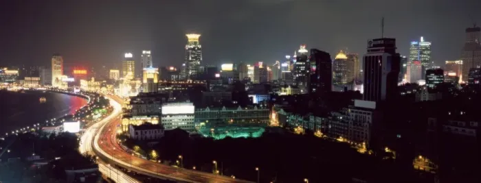Framed Print : Elevated night view of the Bund (Zhongshan Dong Yilu), river and new city skyline Framed Print : Elevated night view of the Bund (Zhongshan Dong Yilu), river and new city skyline