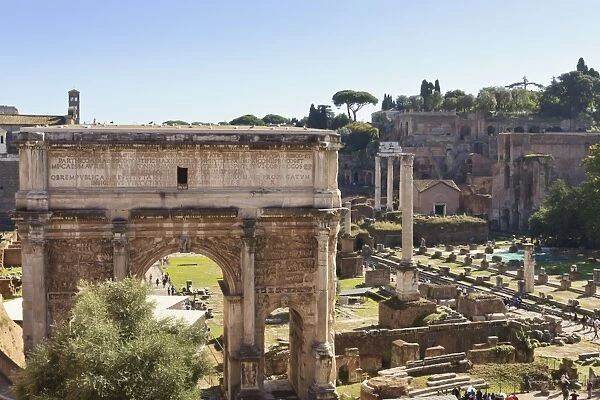 Elevated view from behind the Capitol of the Arch of Septimius Severus in the Forum, UNESCO World Heritage Site, Rome, Lazio, Italy, Europe