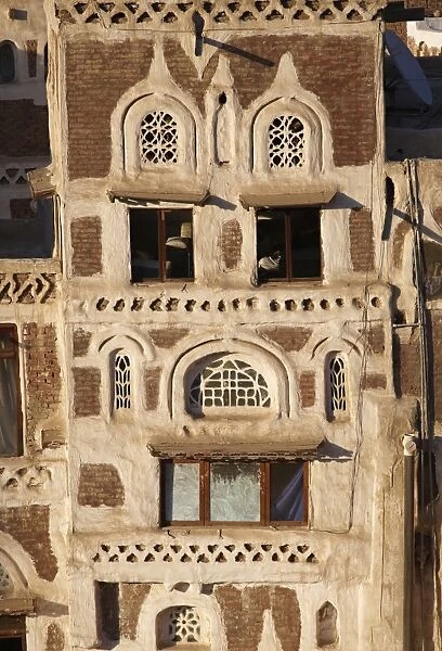 Elevated view of house architecture, Old City of Sanaa, UNESCO World Heritage Site, Yemen, Middle East