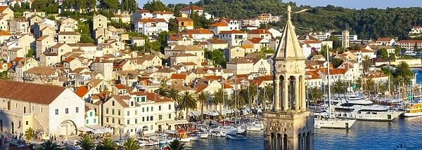 Elevated view over the picturesque harbour town of Hvar, Hvar, Dalmatia, Croatia, Europe
