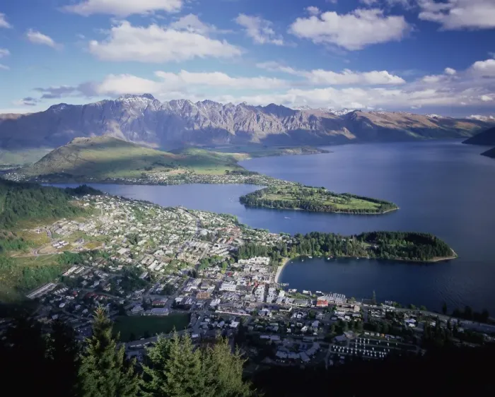 Framed Print : Elevated view over Queenstown to the Eyre mountain range Framed Print : Elevated view over Queenstown to the Eyre mountain range