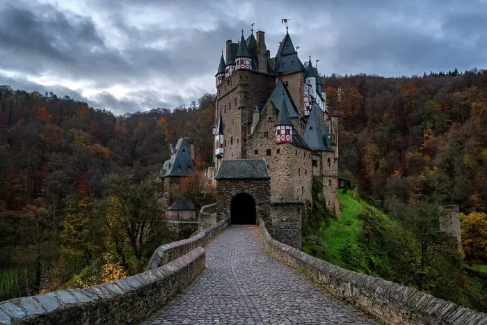 Framed Print : Eltz medieval historic castle in an autumn landscape with trees at sunrise, Wierschem, Rhineland-Palatinate, Germany, Europe Framed Print : Eltz medieval historic castle in an autumn landscape with trees at sunrise, Wierschem, Rhineland-Palatinate, Germany, Europe