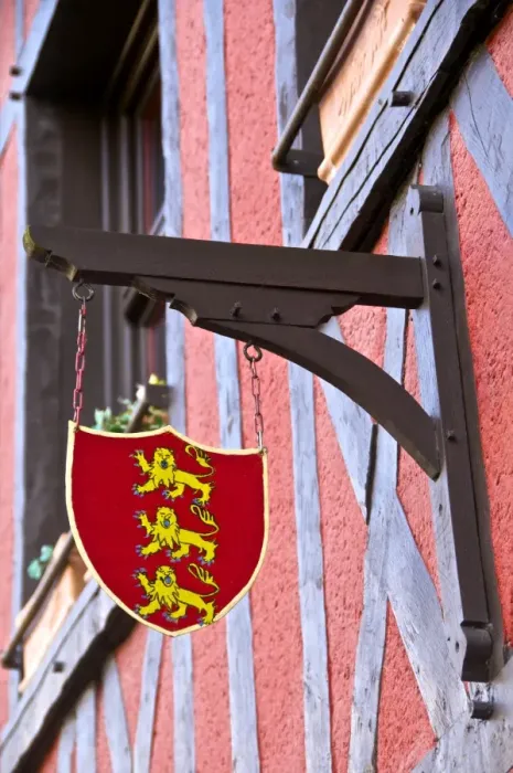 Framed Print : Emblem of Normandy, on a typical Norman house, Honfleur, Calvados, France, Europe