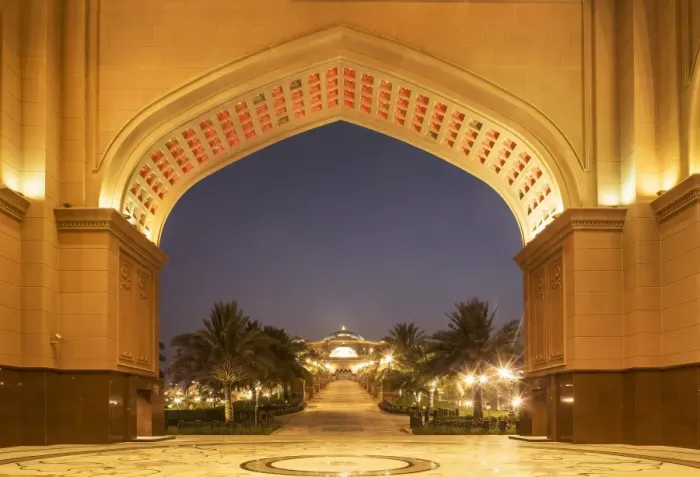 Framed Print : Emirates Palace Hotel entrance, Abu Dhabi, United Arab Emirates, Middle East Framed Print : Emirates Palace Hotel entrance, Abu Dhabi, United Arab Emirates, Middle East
