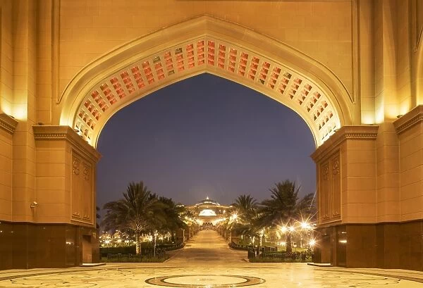 Emirates Palace Hotel entrance, Abu Dhabi, United Arab Emirates, Middle East