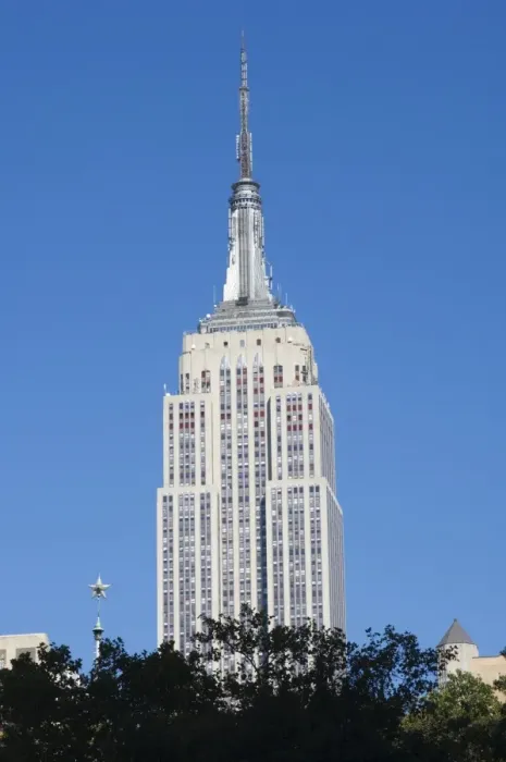 Framed Print : The Empire State Building Framed Print : The Empire State Building