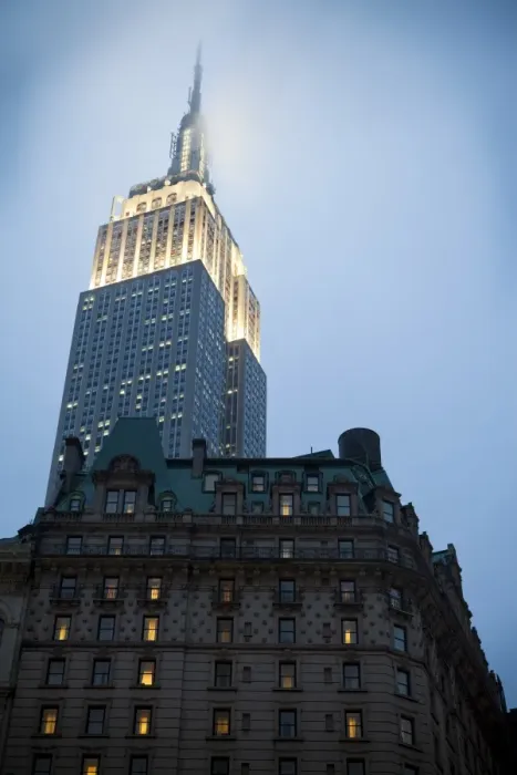 Framed Print : Empire State Building on a rainy evening, Manhattan, New York City, New York Framed Print : Empire State Building on a rainy evening, Manhattan, New York City, New York