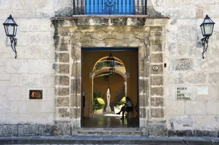 Framed Print : Entrance of the Casa del Conde de Casa Bayona (House of the Count of the House of Bayona) dated 1720, now the Museum of Colonial Art, Plaza de la Catedral, Old Havana (Habana Vieja), Havana, Cuba, West Indies Framed Print : Entrance of the Casa del Conde de Casa Bayona (House of the Count of the House of Bayona) dated 1720, now the Museum of Colonial Art, Plaza de la Catedral, Old Havana (Habana Vieja), Havana, Cuba, West Indies