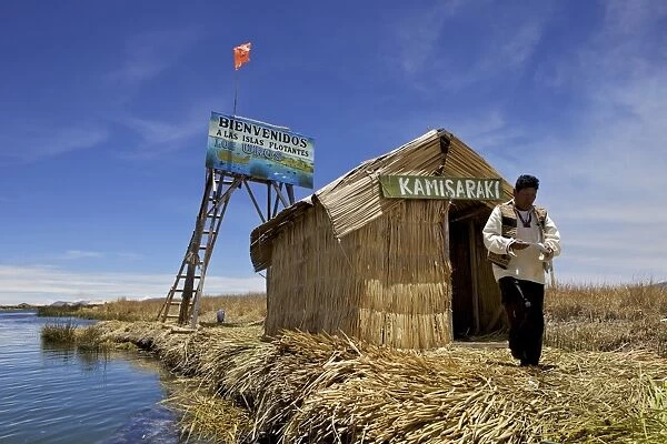 Entrance to Islas Flotantes (Floating Islands), Lake Titicaca, Peru, South America