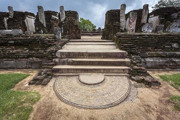 Entrance to Kiri Vihara Buddhist temple ruins with moonstone at entrance, Polonnaruwa, UNESCO World Heritage Site, Sri Lanka, Asia
