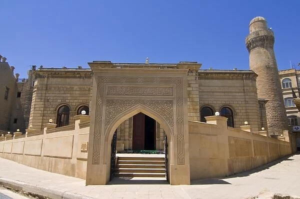 Entrance of the Lezgi Mosque in the old town of Baku, UNESCO World Heritage Site