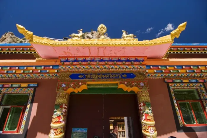 Framed Print : Entrance to Princess Wincheng temple, Yushu, Qinghai, China, Asia Framed Print : Entrance to Princess Wincheng temple, Yushu, Qinghai, China, Asia