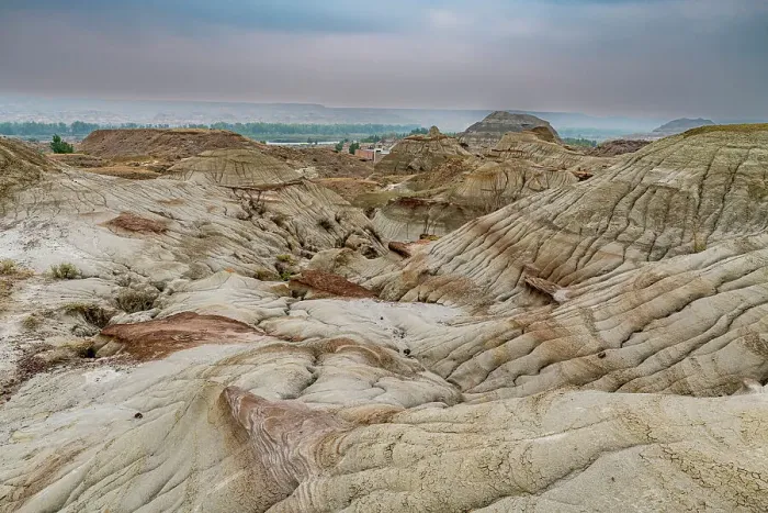 Framed Print : Eroded landscape in the Dinosaur Provincial Park, UNESCO World Heritage Site, Alberta, Canada, North America Framed Print : Eroded landscape in the Dinosaur Provincial Park, UNESCO World Heritage Site, Alberta, Canada, North America
