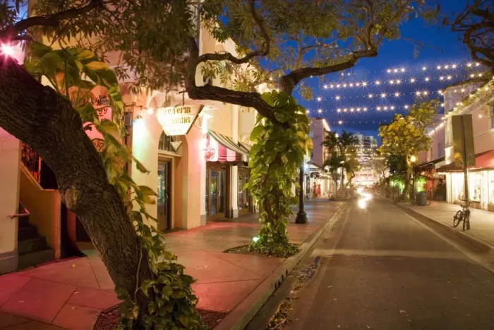 Framed Print : Espanola Way, Miami Beach, Florida, United States of America, North America Framed Print : Espanola Way, Miami Beach, Florida, United States of America, North America