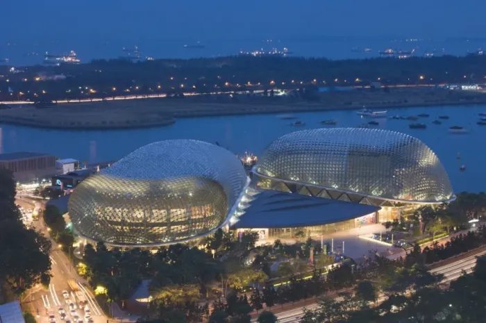 Framed Print : Esplanade Theatres on the Bay at dusk Framed Print : Esplanade Theatres on the Bay at dusk