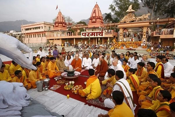 Evening celebration in Parmath, Rishikesh, Uttarakhand, India, Asia