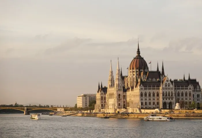 Framed Print : Evening light on the Hungarian Parliament Building and Danube River, Budapest, Hungary Framed Print : Evening light on the Hungarian Parliament Building and Danube River, Budapest, Hungary
