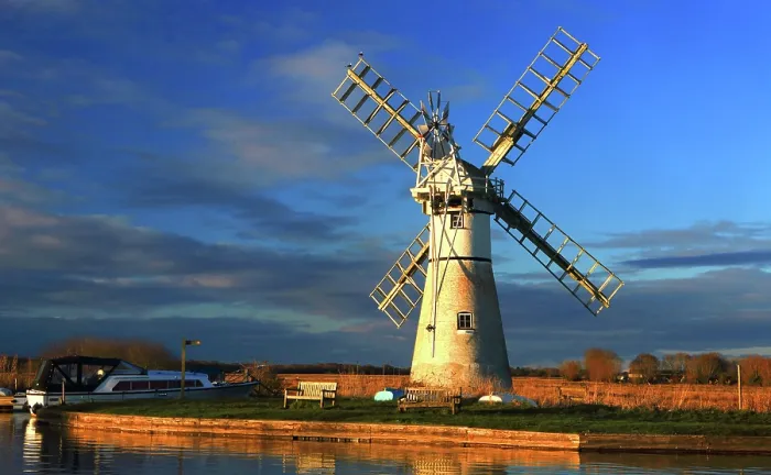 Framed Print : Evening light, Thurne Mill and river Thurne, Norfolk Broads, Norfolk Framed Print : Evening light, Thurne Mill and river Thurne, Norfolk Broads, Norfolk