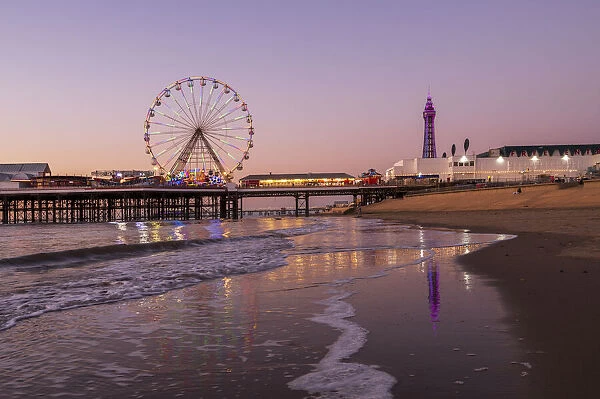 Evening scene on Blackpool Beach, Blackpool, Lancashire, England, United Kingdom, Europe