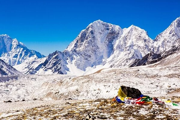 Everest Peak with prayer flags, Himalayas, Nepal, Asia