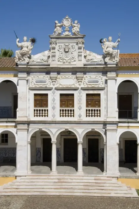 Framed Print : Evora University arcaded courtyard Framed Print : Evora University arcaded courtyard