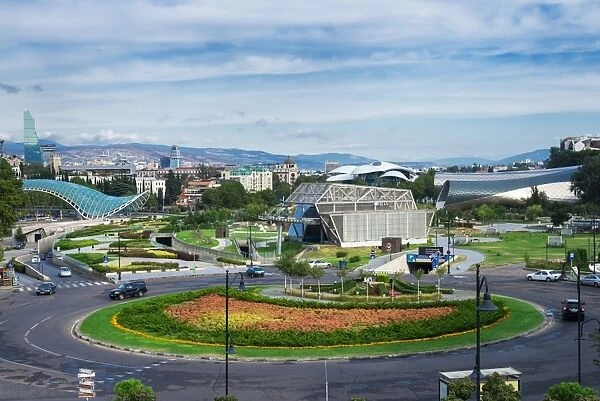 Evropis (Europe) roundabout, Concert Hall and Exhibition Centre, Lower Cable car station