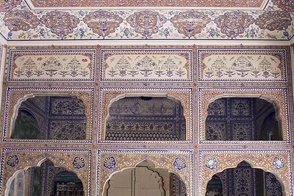 Example of the exquisite wall painting in the Sultan Mahal (hall)