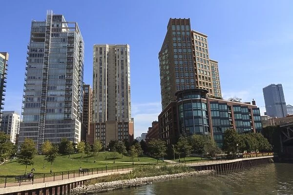 Expensive apartment buildings on the Chicago River, Chicago, Illinois, United States of America, North America