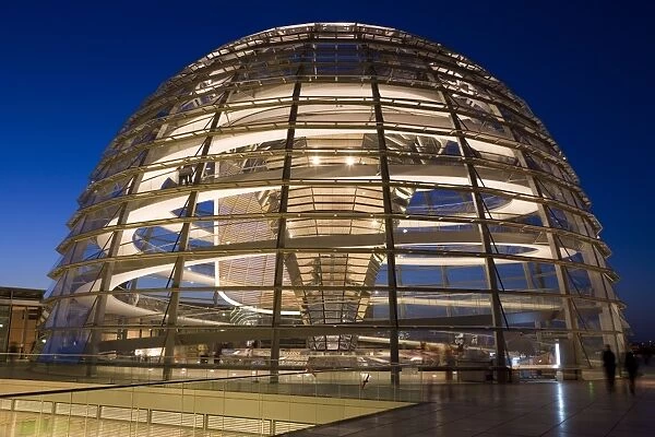 Exterior of Reichstag (Parliament building) dome