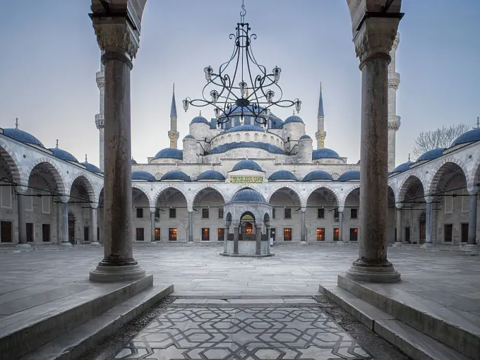 Framed Print : Exterior of Sultanahmet Camii (Blue Mosque) at sunrise, UNESCO World Heritage Site, Istanbul, Turkey, Europe Framed Print : Exterior of Sultanahmet Camii (Blue Mosque) at sunrise, UNESCO World Heritage Site, Istanbul, Turkey, Europe