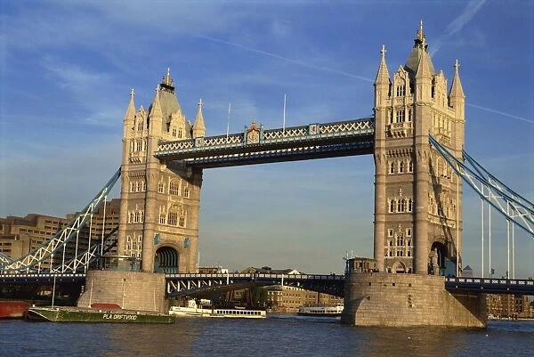 Exterior of Tower Bridge over the River Thames, London, England, United Kingdom, Europe