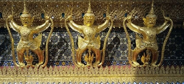 Detail of the exterior of Wat Phra Kaew