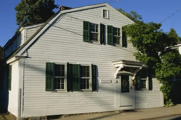 Framed Print : Exterior of William Terret house dating from c 1787 Framed Print : Exterior of William Terret house dating from c 1787