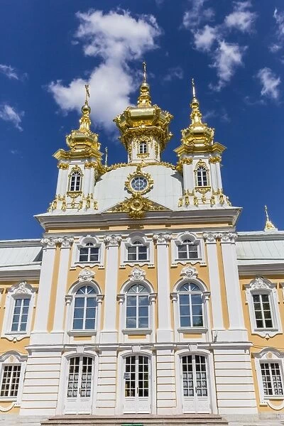 External view of Peterhof, Peter the Greats Palace, St. Petersburg, Russia, Europe