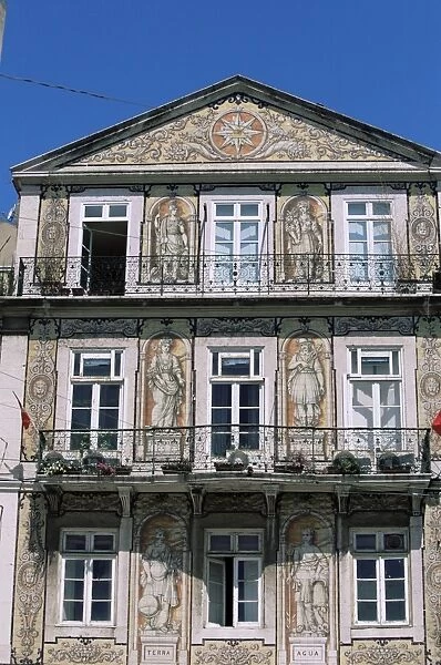 Facade of a building decorated with azulejos