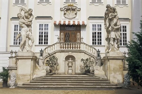 Facade, inner courtyard, Vranov Chateau, South Moravia, Czech Republic, Europe