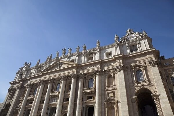 Facade of St. Peters Basilica, Vatican City, Rome, Lazio, Italy, Europe