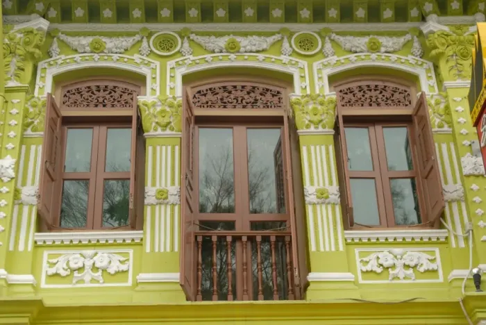 Framed Print : Facade of traditional Singaporean colonial building in Arab Quarter Framed Print : Facade of traditional Singaporean colonial building in Arab Quarter