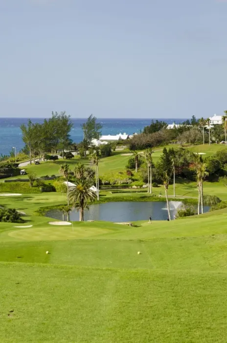 Framed Print : Fairmont Southampton Hotel and Golf Club, Bermuda, Central America Framed Print : Fairmont Southampton Hotel and Golf Club, Bermuda, Central America